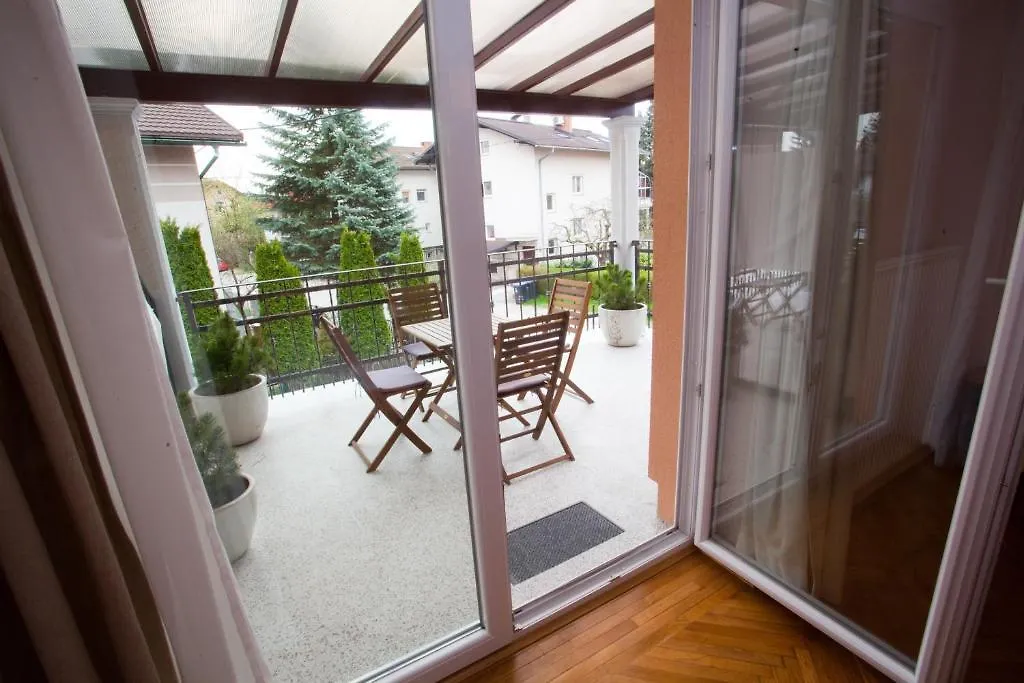 Alo Apartments Vila Klara Lubiana