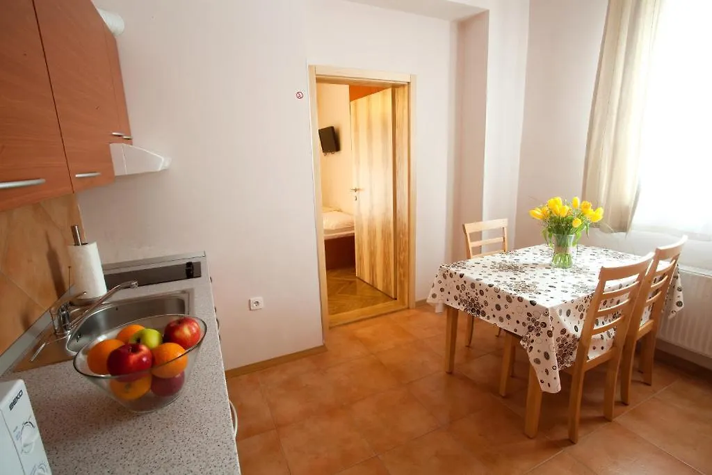 Alo Apartments Vila Klara Lubiana 0*,  Slovenia
