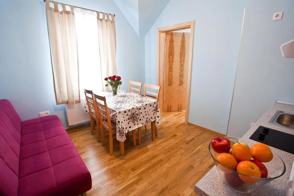 Alo Apartments Vila Klara Lubiana