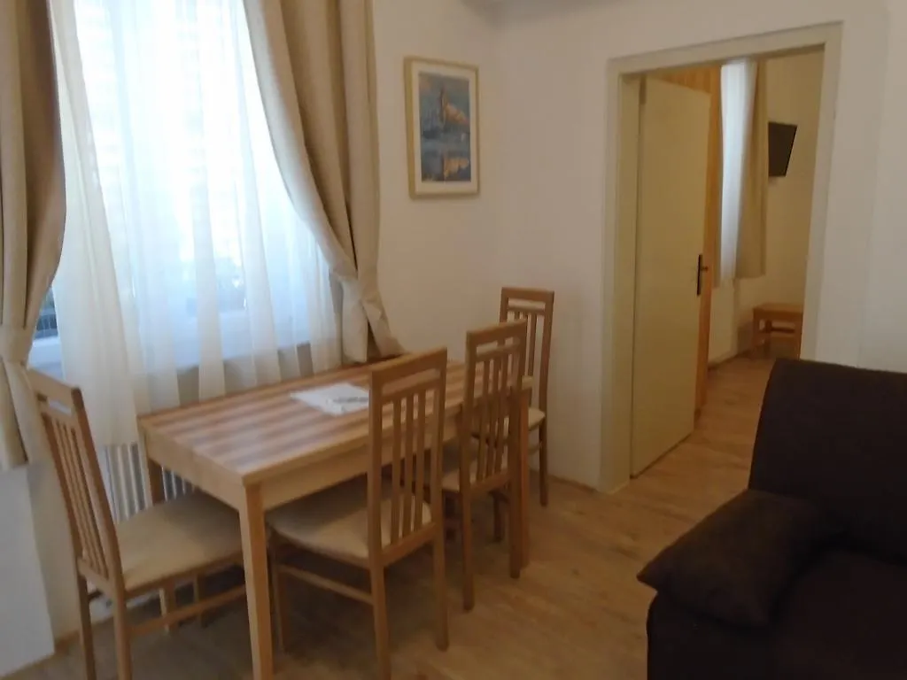 Alo Apartments Vila Klara Lubiana